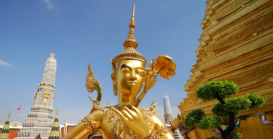 the-emerald-budha-temple-bangkok